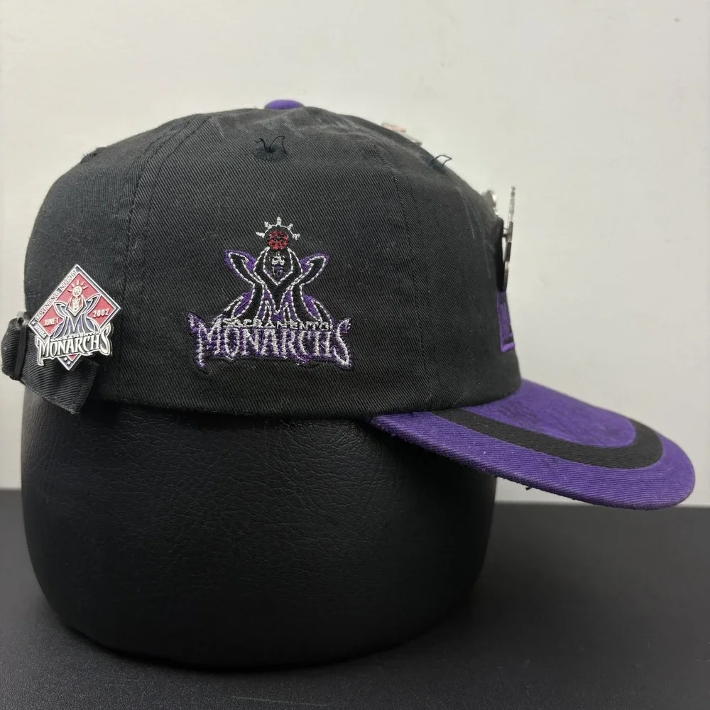 Vintage 90s Sacramento Monarchs WNBA Autographed Hat Pins Signed Strapback Cap